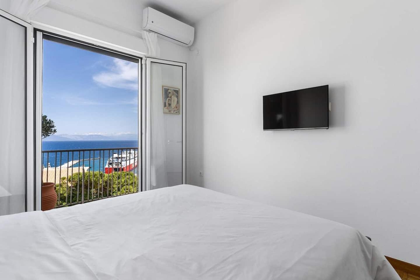 Apartmán On The Port Rafína Exteriér fotografie